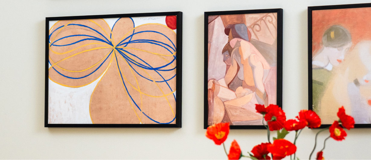 Drei abstrakte Bilder mit Mohnblumen
