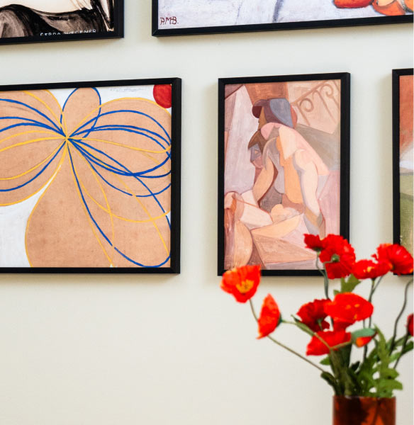 Drei abstrakte Bilder mit Mohnblumen